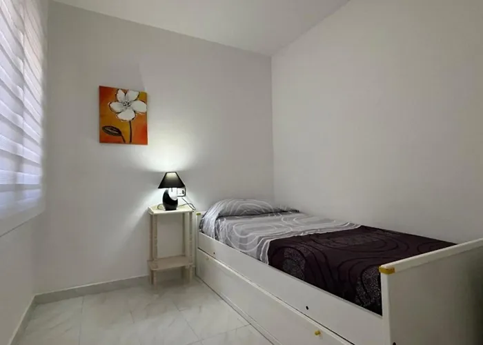 Encantador De 2 Hab. Con Terraza Y Parking En - Hisp-312-106 Apartment Roses