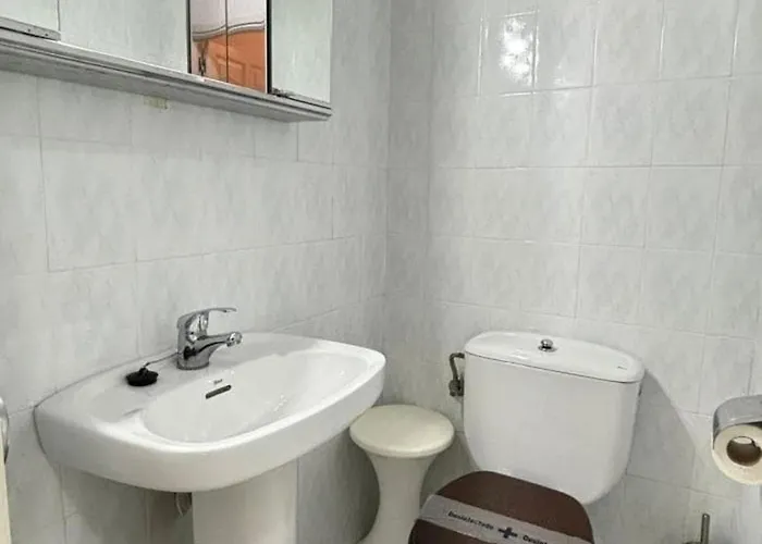 Encantador De 2 Hab. Con Terraza Y Parking En - Hisp-312-106 Apartment *